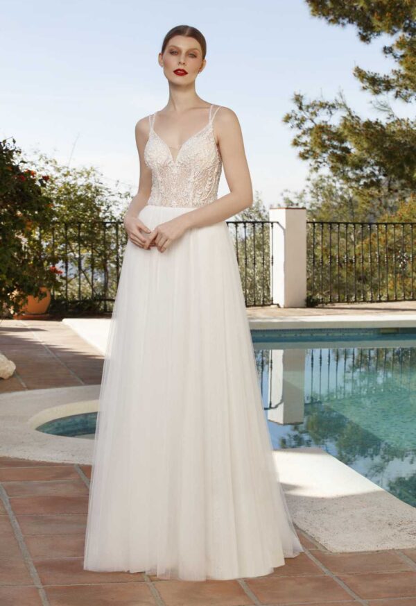 Brautkleid mit V-Aschnitt in Frankfurt