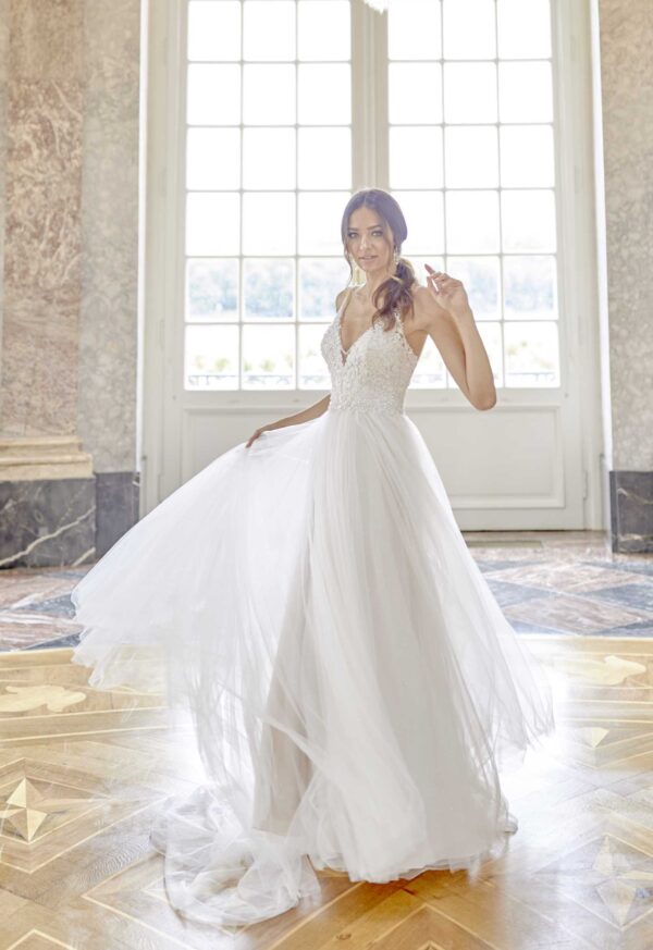 Brautkleid mit Trägern